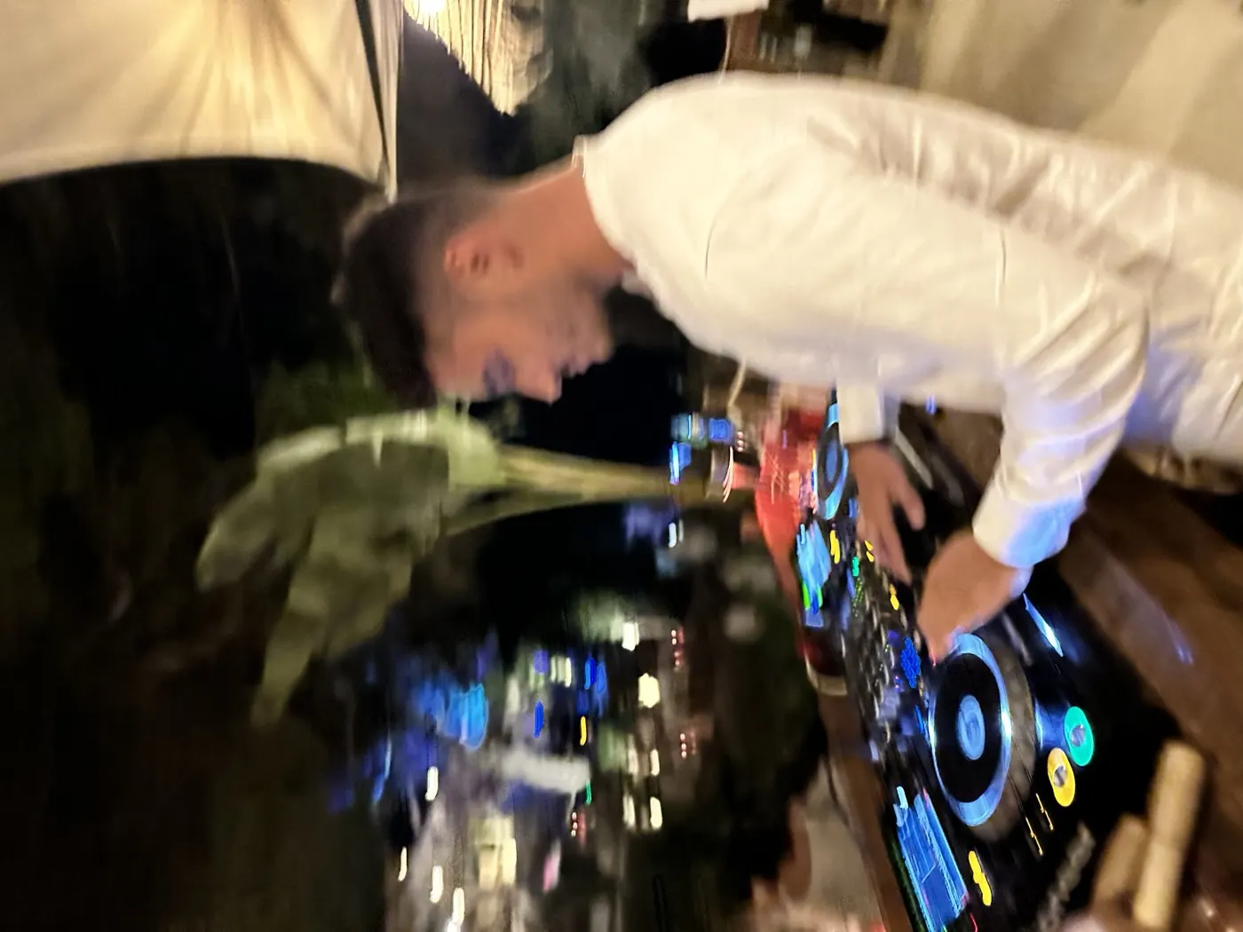 TAVI at the decks on an outdoor terrace